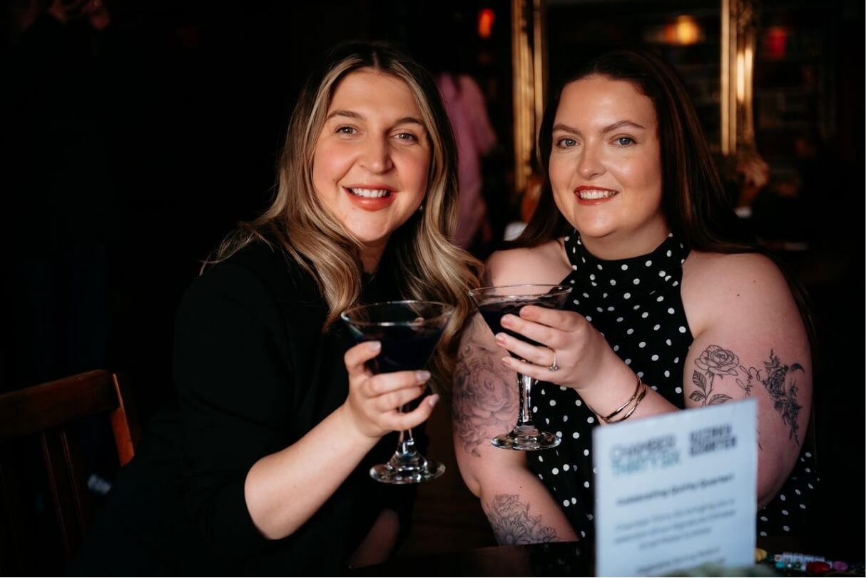 2 ladies enjoying drinks at Quirky Quarter